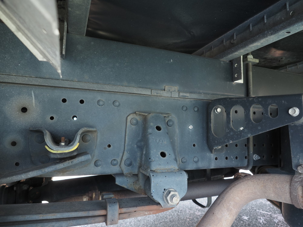 いすゞ エルフ バン車 小型 BKG-NPR85AN 年式 H23[写真27]