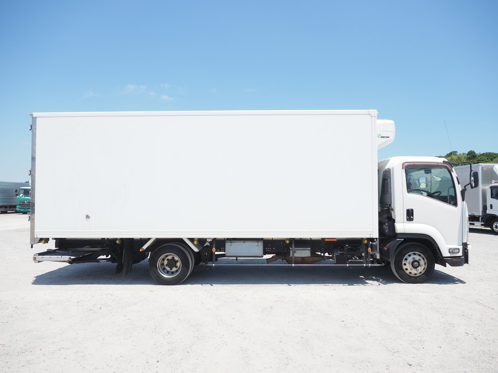 いすゞ フォワード 冷凍バン 中型 TKG-FRR90T2 年式 H28[写真08]