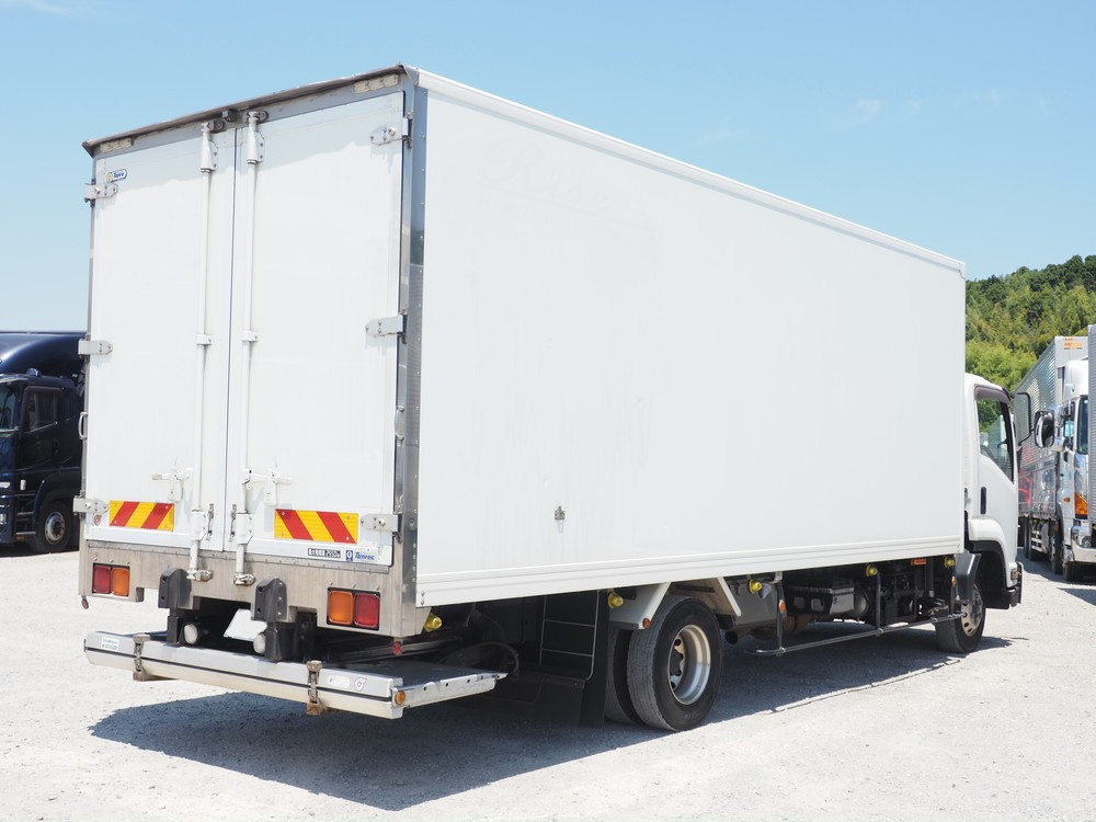 いすゞ フォワード 冷凍バン 中型 TKG-FRR90T2 年式 H28[写真04]