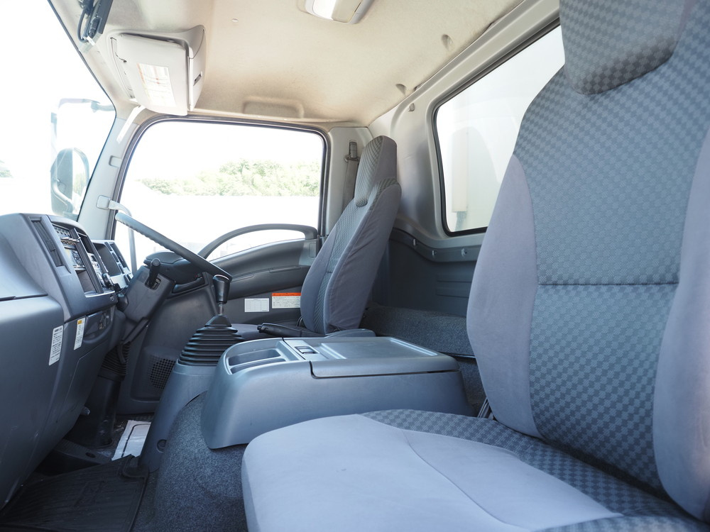 いすゞ フォワード 冷凍バン 中型 TKG-FRR90T2 年式 H28[写真31]