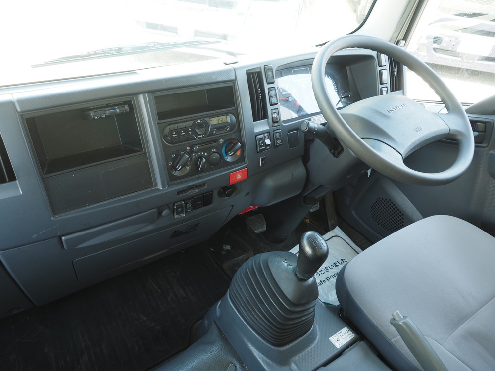 いすゞ エルフ バン車 小型 TRG-NPR85AN 年式 H29[写真21]