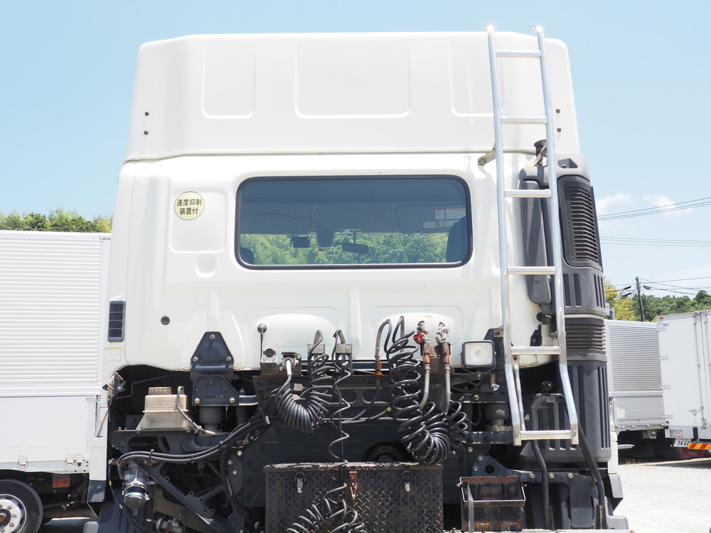 日野 プロフィア トラクタ 大型 QPG-SH1EDDG 年式 H27[写真17]