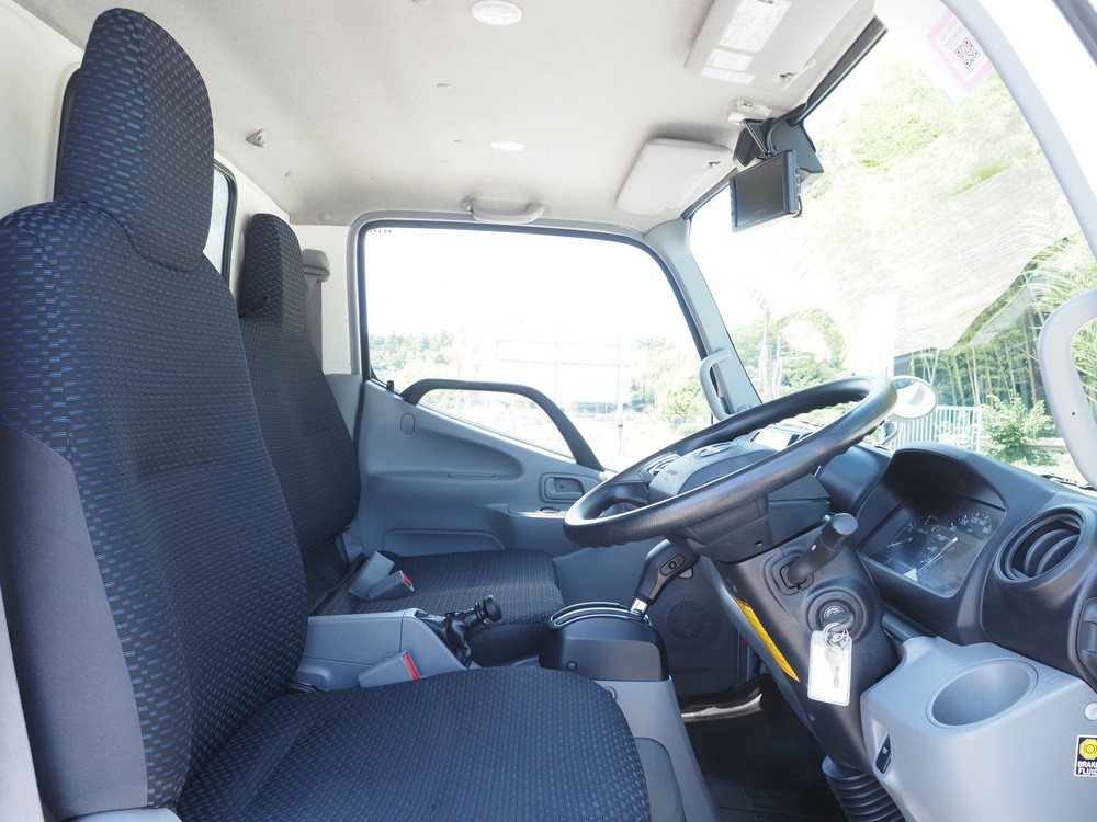 日野 デュトロ バン車 小型 2RG-XZC605M 年式 R2[写真16]