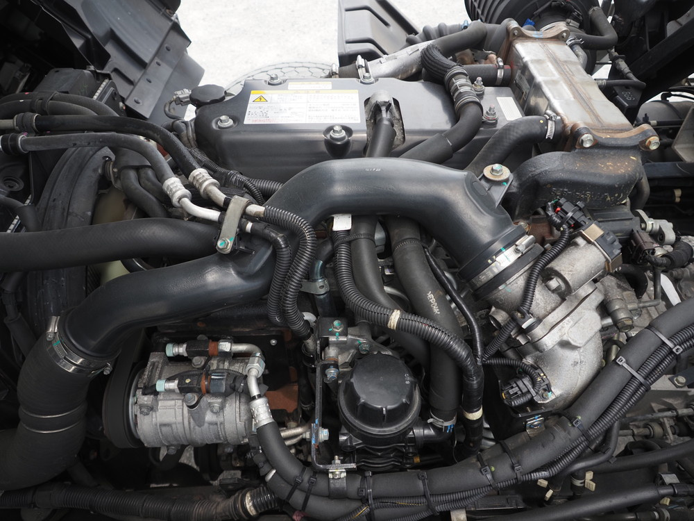 いすゞ フォワード 冷凍バン 中増t 2PG-FTR90V2 年式 H30[写真41]