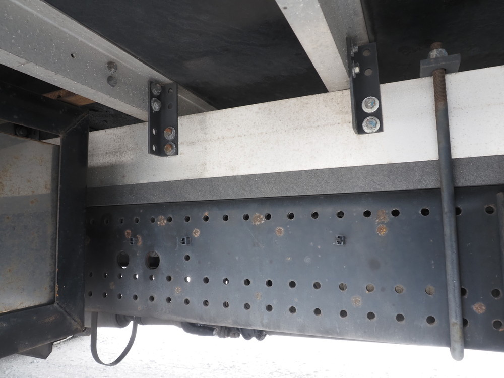 いすゞ フォワード 冷凍バン 中増t 2PG-FTR90V2 年式 H30[写真39]