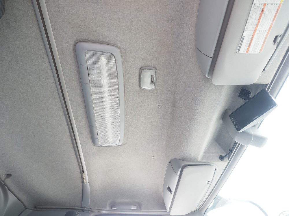 いすゞ フォワード 冷凍バン 中増t 2PG-FTR90V2 年式 H30[写真30]