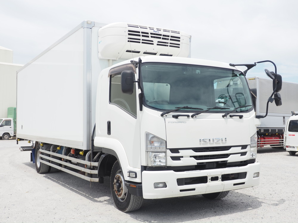 いすゞ フォワード 冷凍バン 中増t 2PG-FTR90V2 年式 H30[写真04]