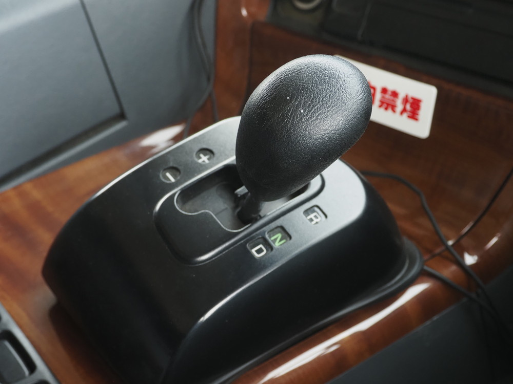 三菱ふそう スーパーグレート ウイング車 大型 QPG-FS65VZ 年式 H28[写真37]