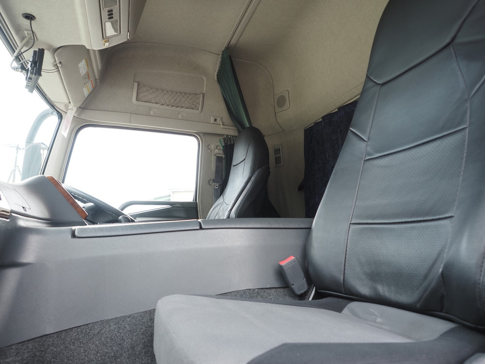 三菱ふそう スーパーグレート ウイング車 大型 QPG-FS65VZ 年式 H28[写真42]