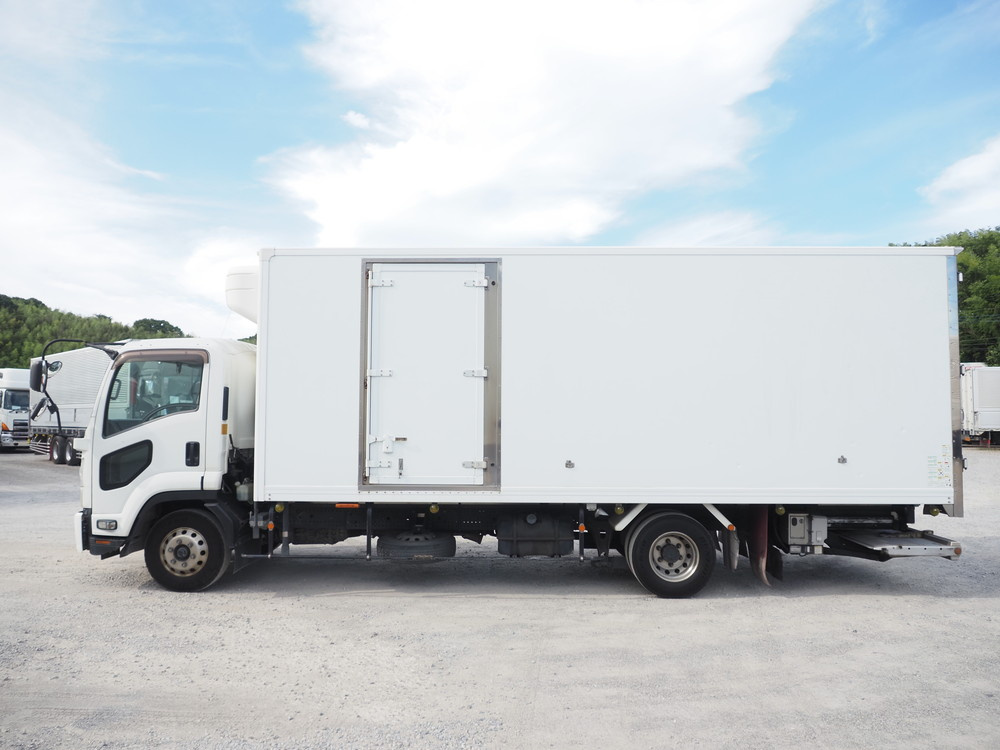 いすゞ フォワード 冷凍バン 中型 TKG-FRR90T2 年式 H29[写真10]