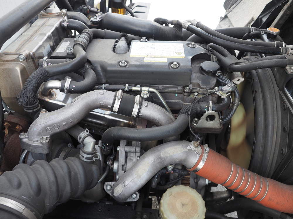 いすゞ フォワード 冷凍バン 中型 TKG-FRR90T2 年式 H29[写真41]