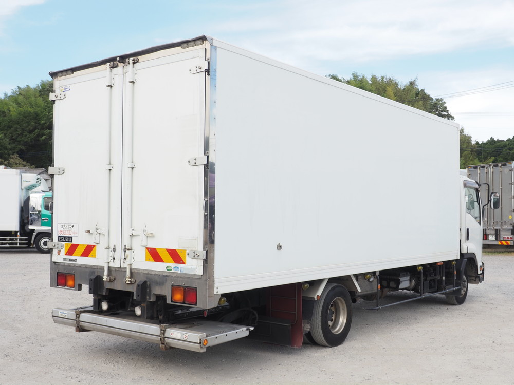 いすゞ フォワード 冷凍バン 中型 TKG-FRR90T2 年式 H29[写真04]