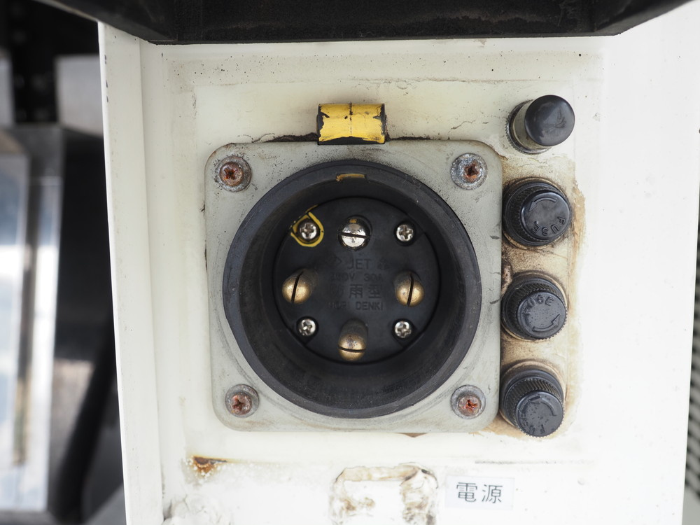 日野 レンジャープロ 冷凍バン 中型 TKG-FD9JLAG 年式 H28[写真18]