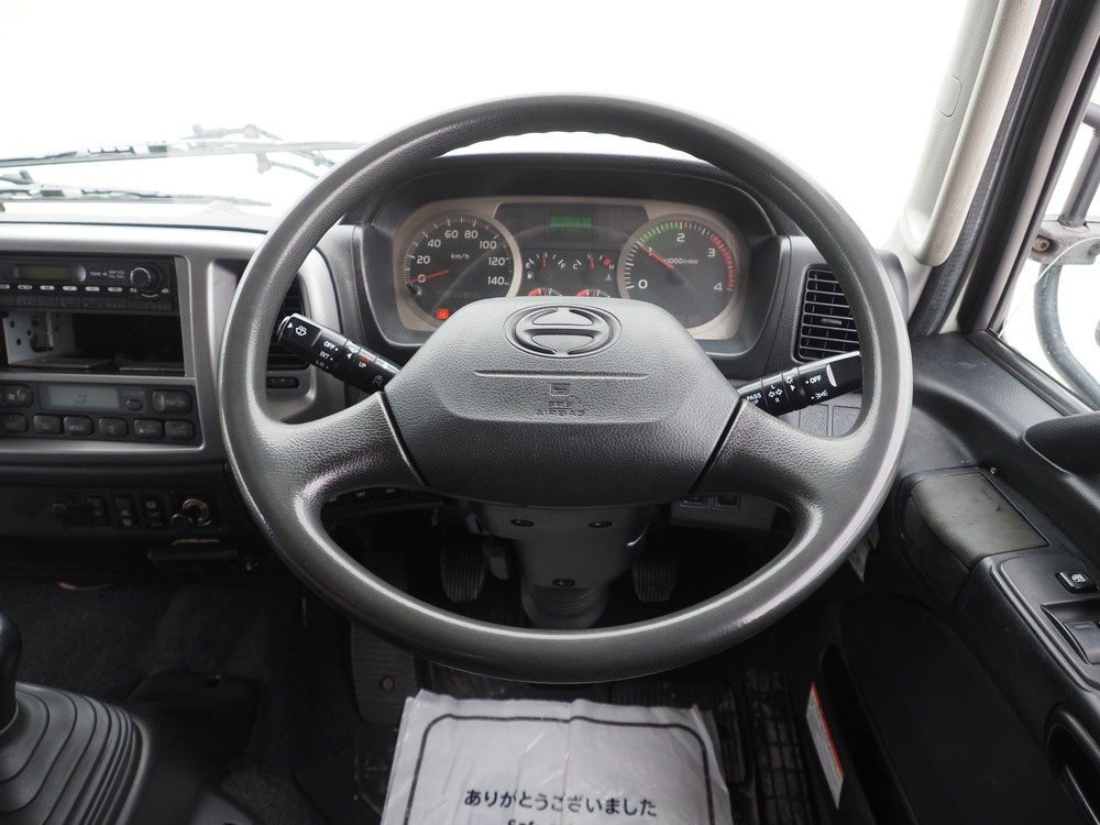 日野 レンジャープロ 冷凍バン 中型 TKG-FD9JLAG 年式 H28[写真29]