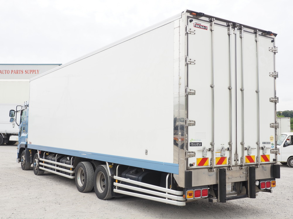 いすゞ ギガ 冷凍バン 大型 QPG-CYJ77B 年式 H29[写真06]