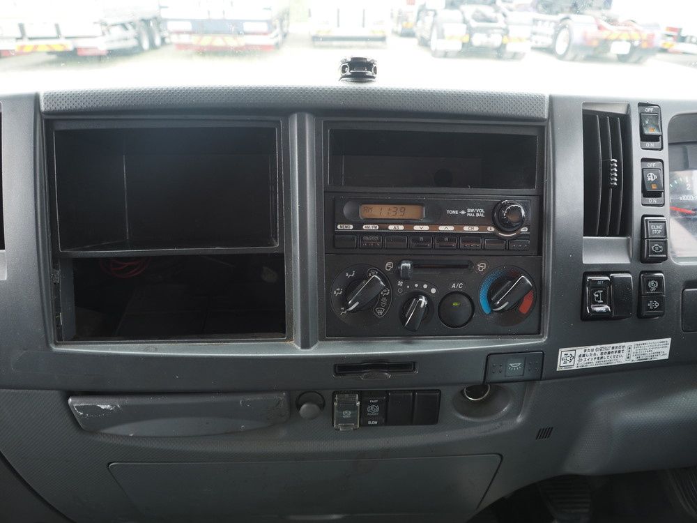 いすゞ フォワード バン車 中型 TKG-FRR90S2 年式 H26[写真19]