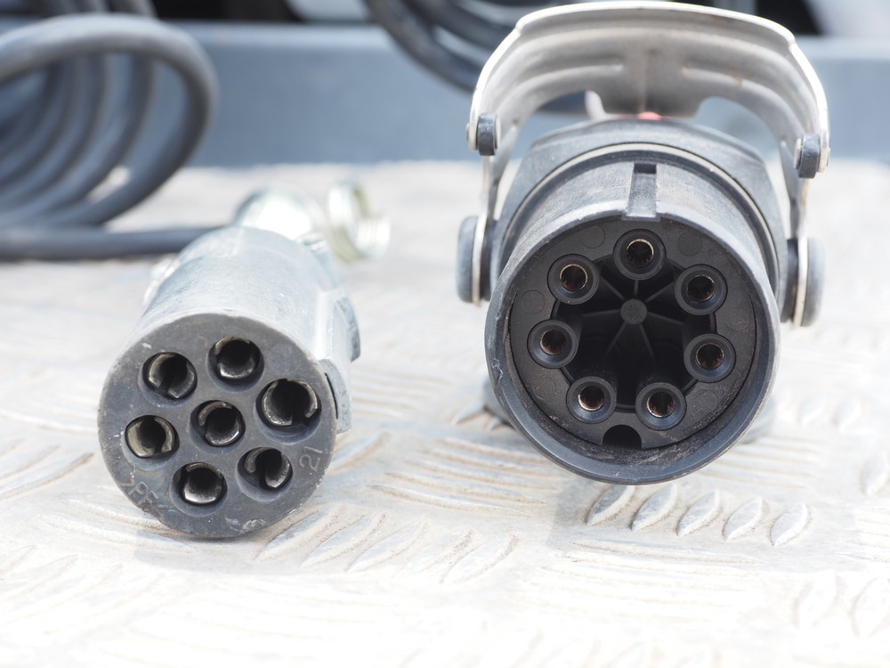 いすゞ ギガ トラクタ 大型 QKG-EXD52AD 年式 H27[写真14]