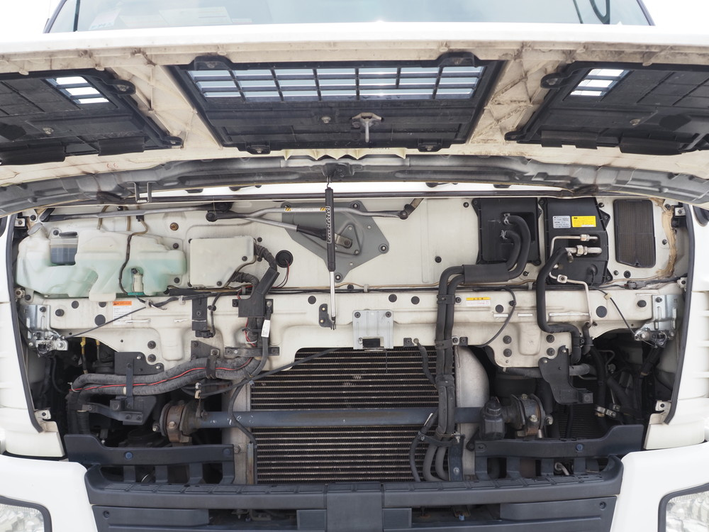 いすゞ ギガ トラクタ 大型 QKG-EXD52AD 年式 H27[写真31]