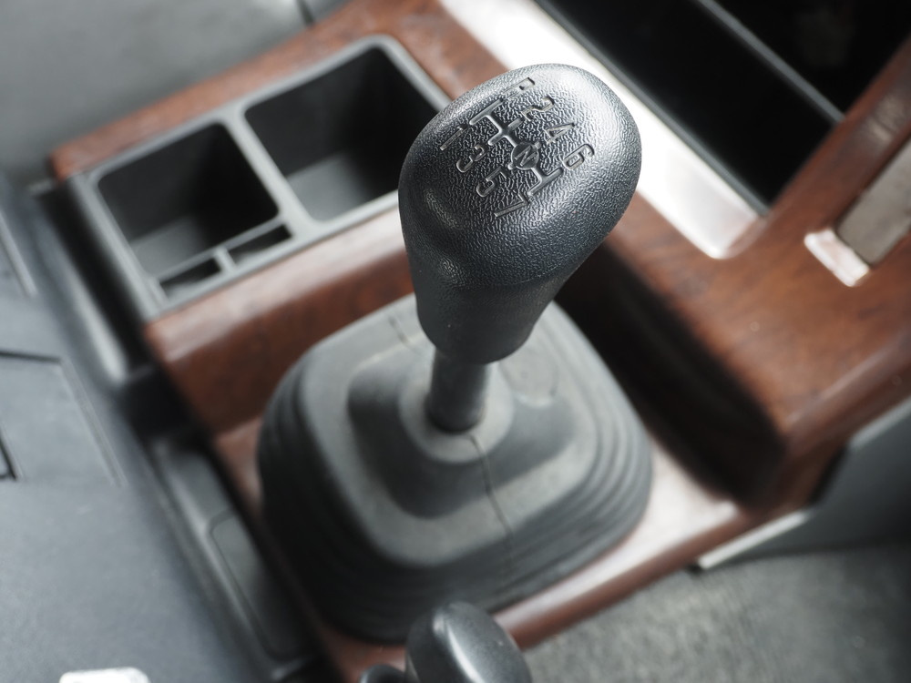 いすゞ ギガ 平ボディ 大型 QKG-CYL77A 年式 H25[写真30]