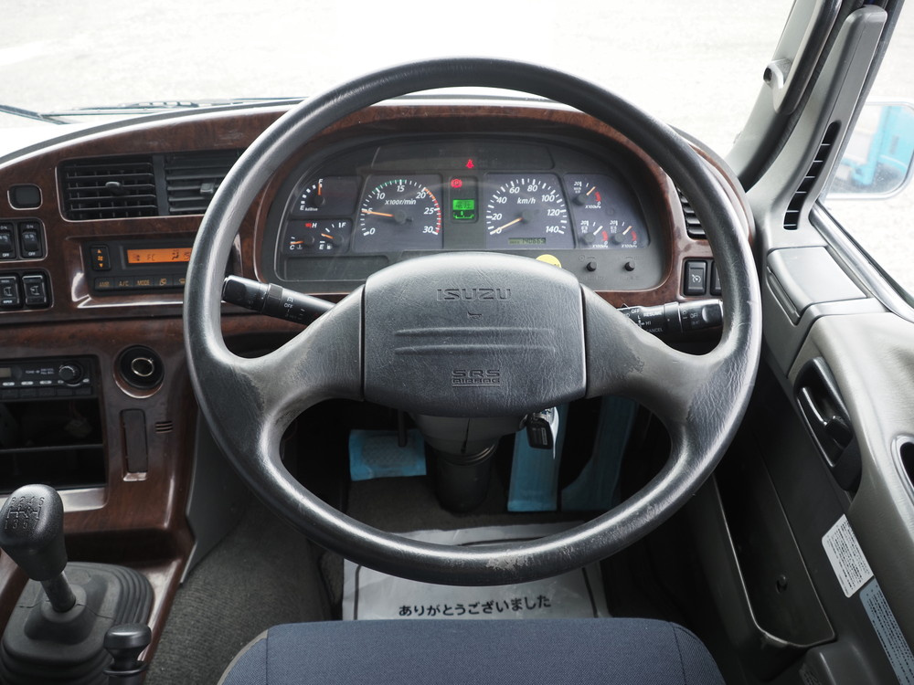 いすゞ ギガ 平ボディ 大型 QKG-CYL77A 年式 H25[写真28]