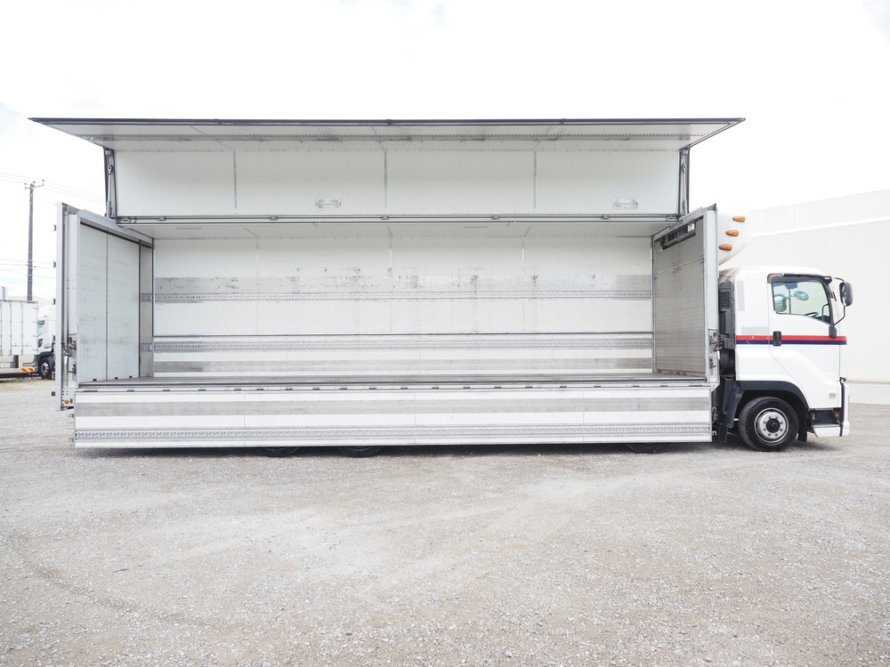 いすゞ ギガ 冷凍ウイング 大型 QKG-CYJ77B 年式 H28[写真11]