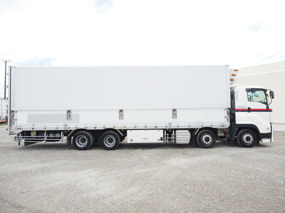 いすゞ ギガ 冷凍ウイング 大型 QKG-CYJ77B 年式 H28[写真10]