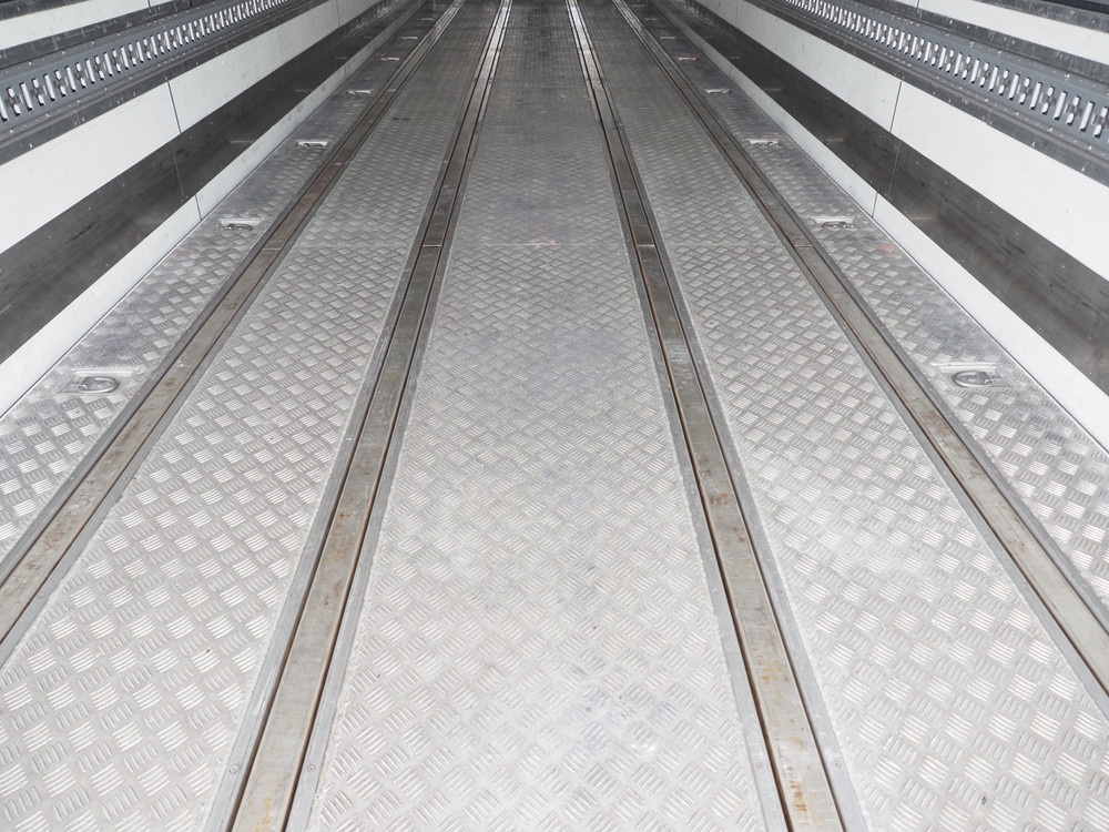 いすゞ ギガ 冷凍ウイング 大型 QKG-CYJ77B 年式 H28[写真30]