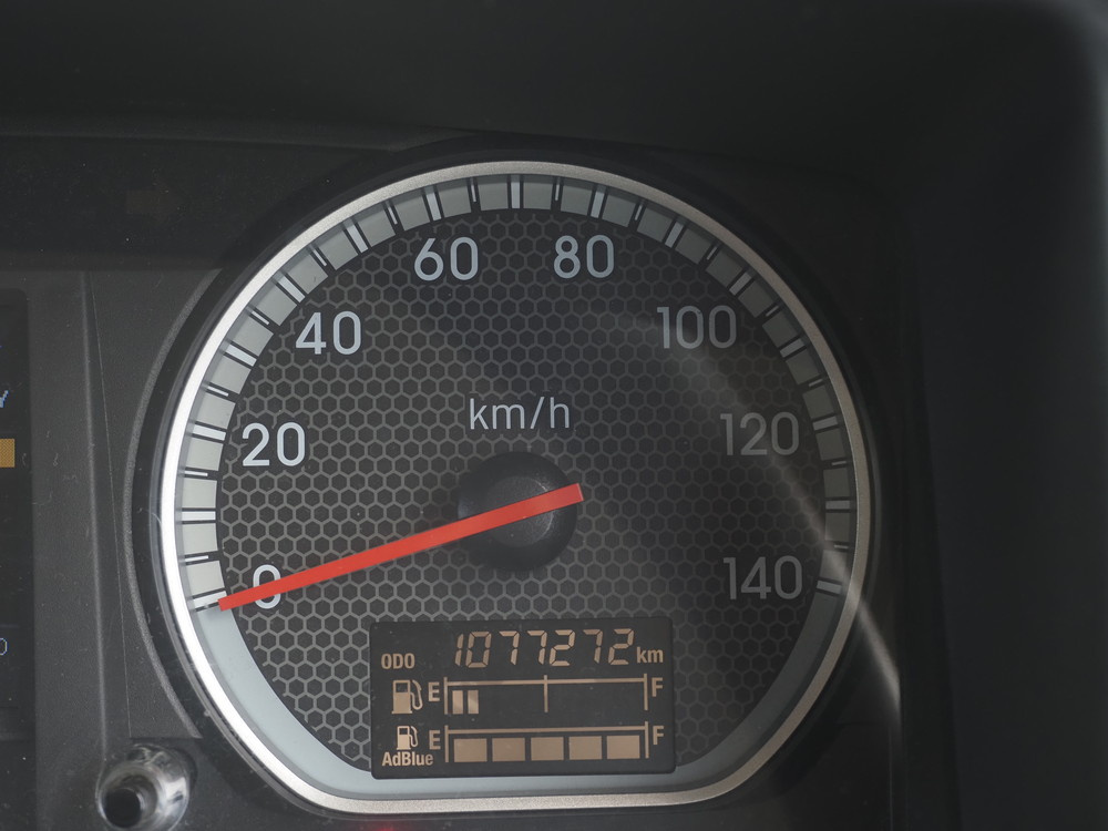 いすゞ ギガ 冷凍ウイング 大型 QKG-CYJ77B 年式 H28[写真44]