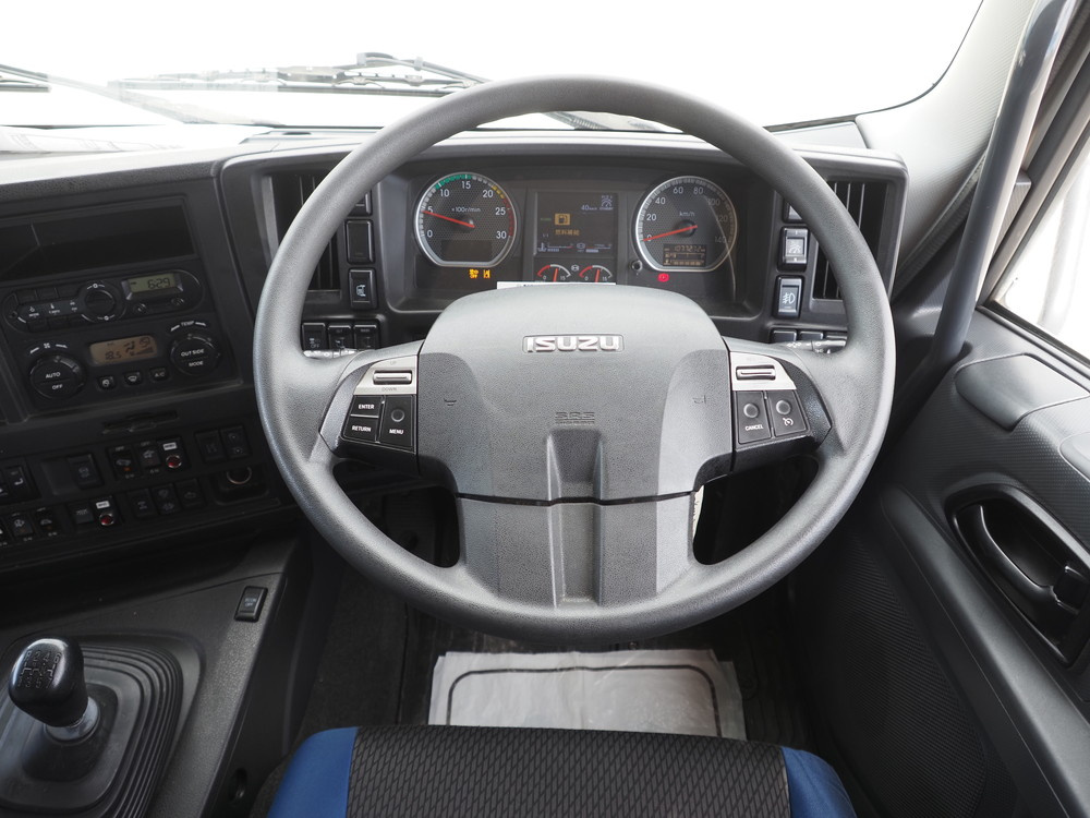 いすゞ ギガ 冷凍ウイング 大型 QKG-CYJ77B 年式 H28[写真34]