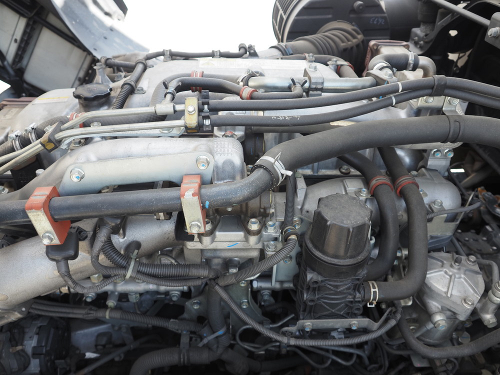 いすゞ ギガ 冷凍ウイング 大型 QKG-CYJ77B 年式 H28[写真50]