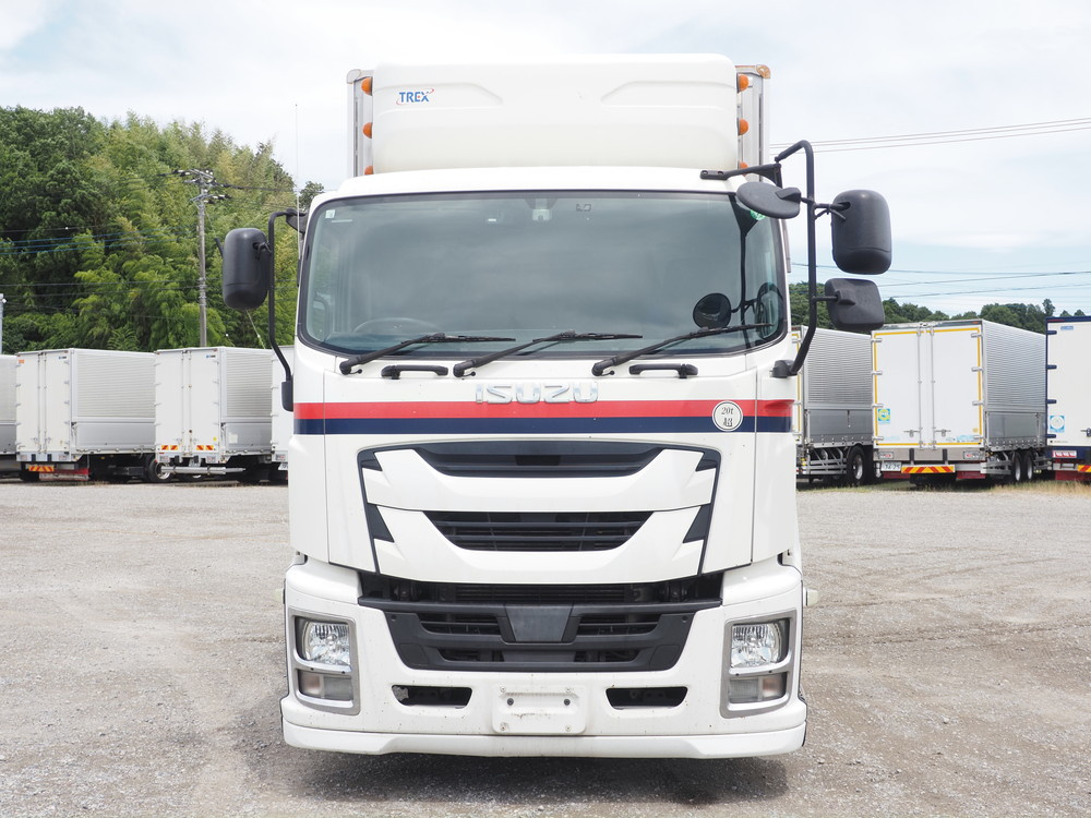 いすゞ ギガ 冷凍ウイング 大型 QKG-CYJ77B 年式 H28[写真04]
