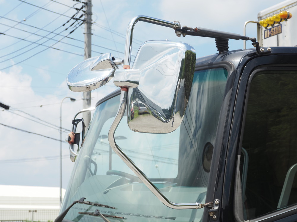 三菱ふそう ファイター 冷凍バン 中型 PDG-FK61F 年式 H20[写真08]