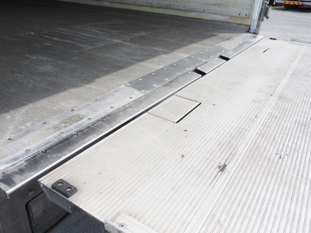 日野 レンジャー 冷凍バン 中型 2KG-FC2ABG 年式 H30[写真20]