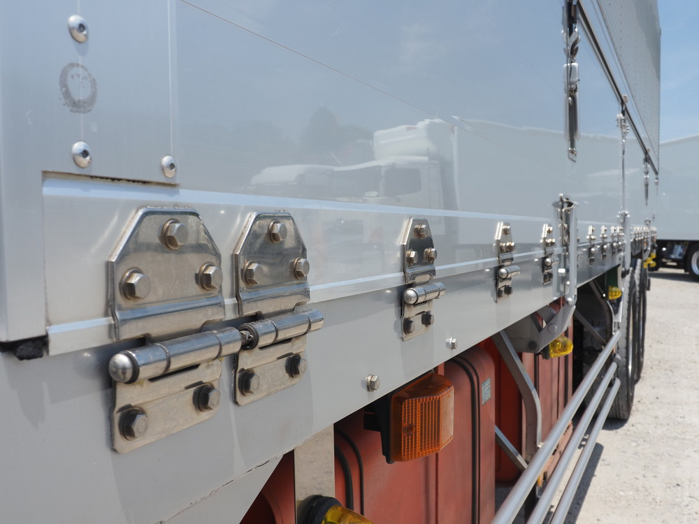 日野 プロフィア 冷凍ウイング 大型 QPG-FR1EXEG 年式 H29[写真10]