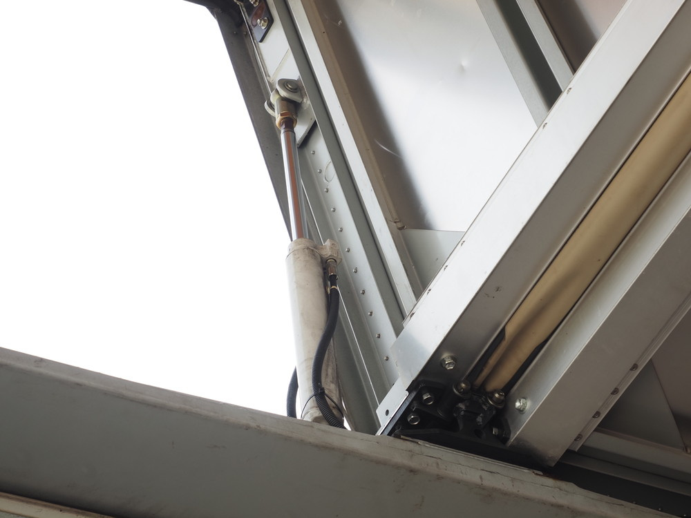 日野 プロフィア ウイング車 大型 BDG-FW1EXYG 年式 H20[写真12]