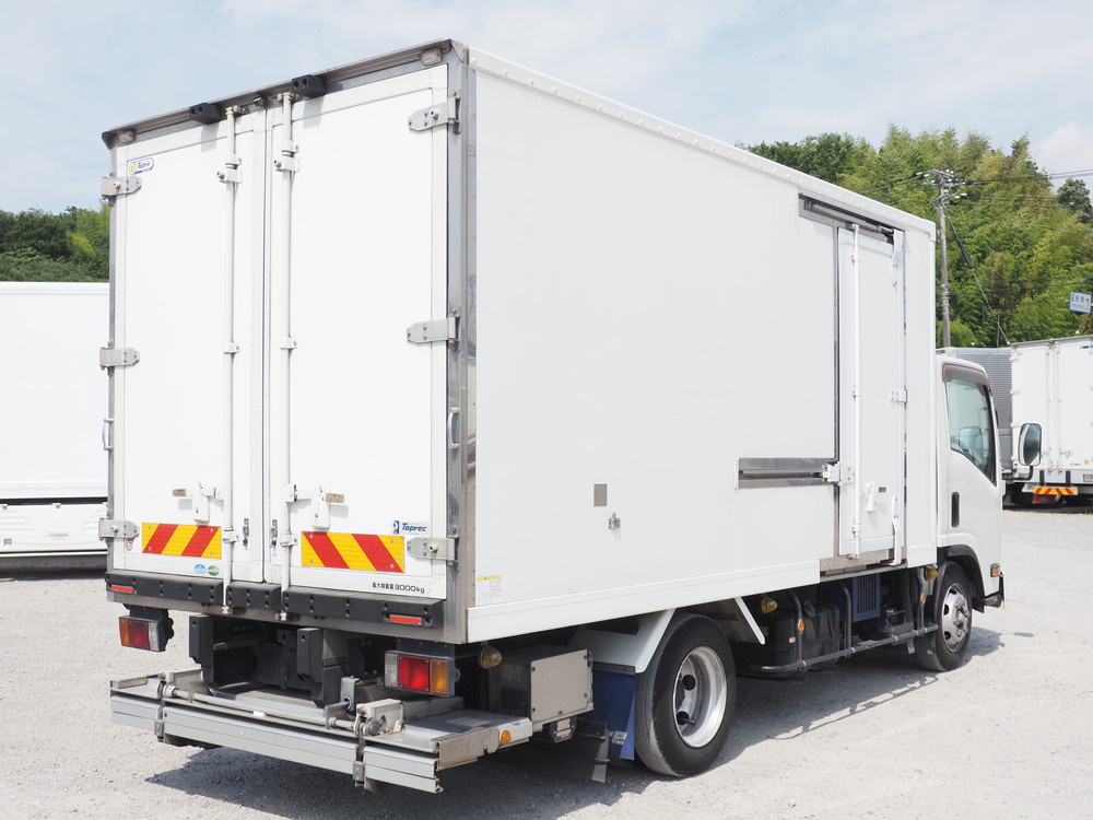 いすゞ エルフ 冷凍バン 小型 TPG-NPR85AN 年式 H28[写真04]