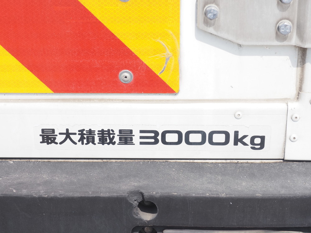 いすゞ エルフ 冷凍バン 小型 TPG-NPR85AN 年式 H28[写真24]