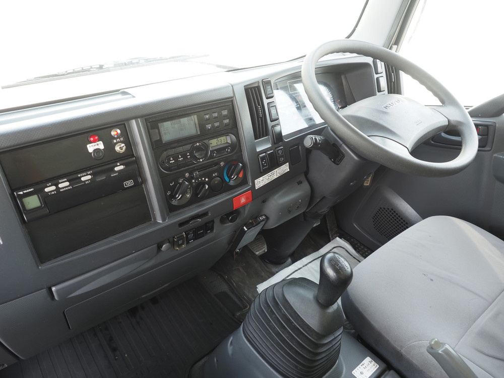 いすゞ エルフ 冷凍バン 小型 TPG-NPR85AN 年式 H28[写真27]
