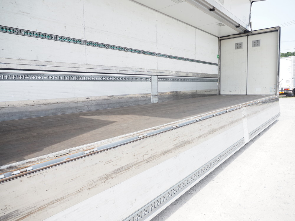 三菱ふそう スーパーグレート ウイング車 大型 QPG-FS65VZ 年式 H28[写真23]