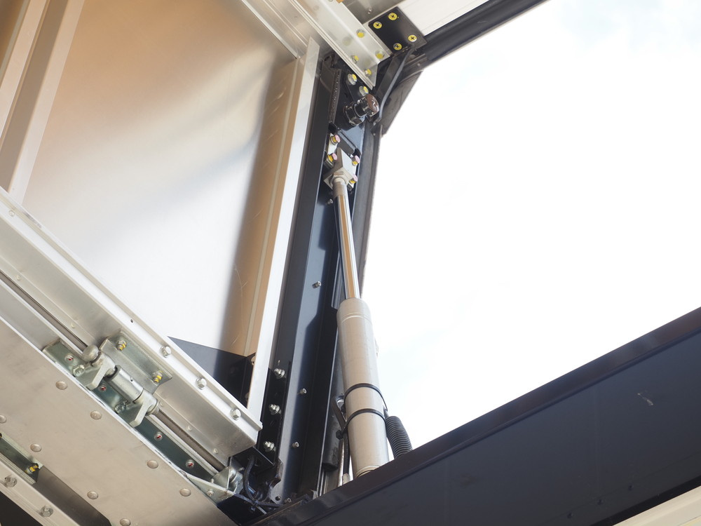 いすゞ  ウイング車 大型 2PG-CYJ77C 年式 R1[写真21]