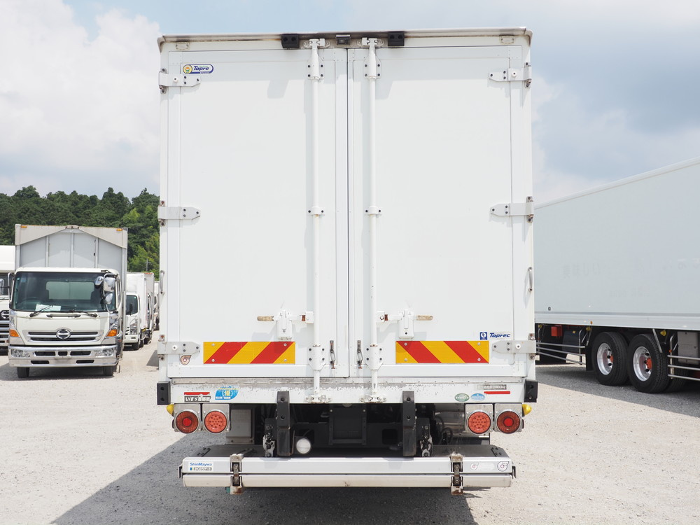 いすゞ フォワード 冷凍バン 中型 TKG-FRR90S2 年式 H26[写真06]