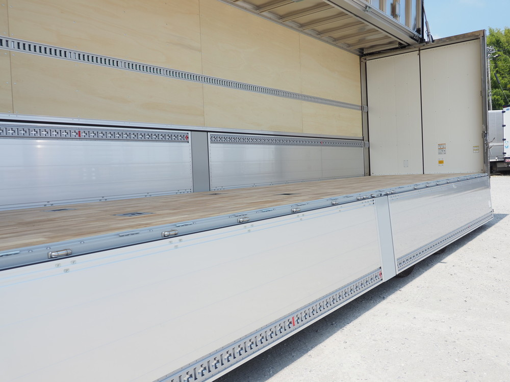 UDトラックス クオン ウイング車 大型 2PG-CG4FA 年式 R6[写真22]