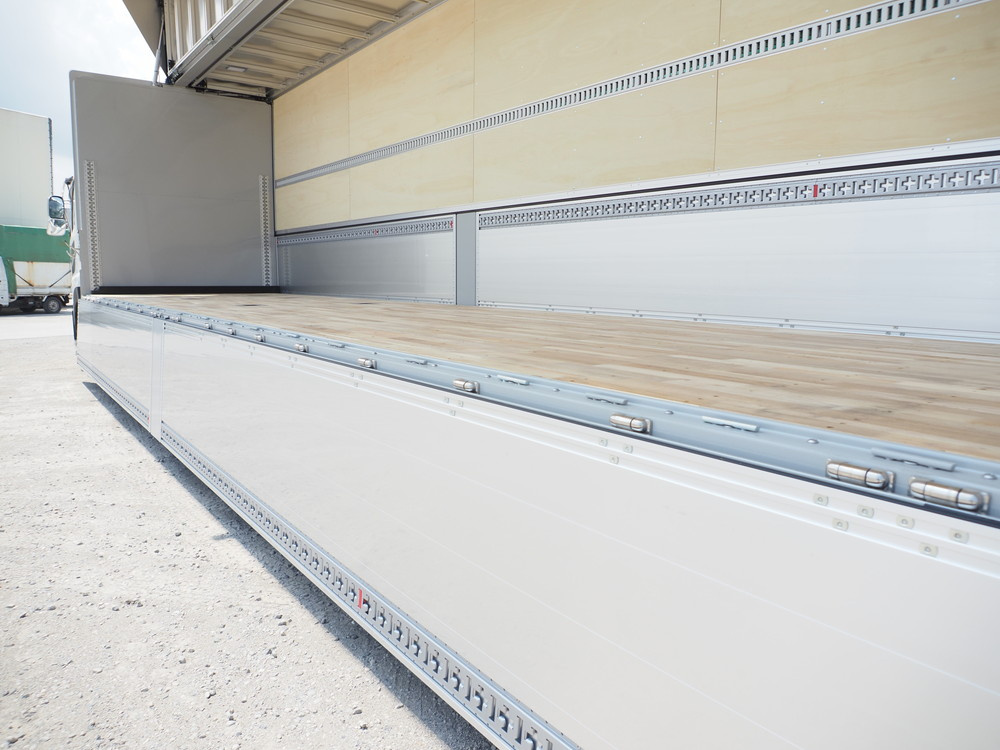 UDトラックス クオン ウイング車 大型 2PG-CG4FA 年式 R6[写真21]