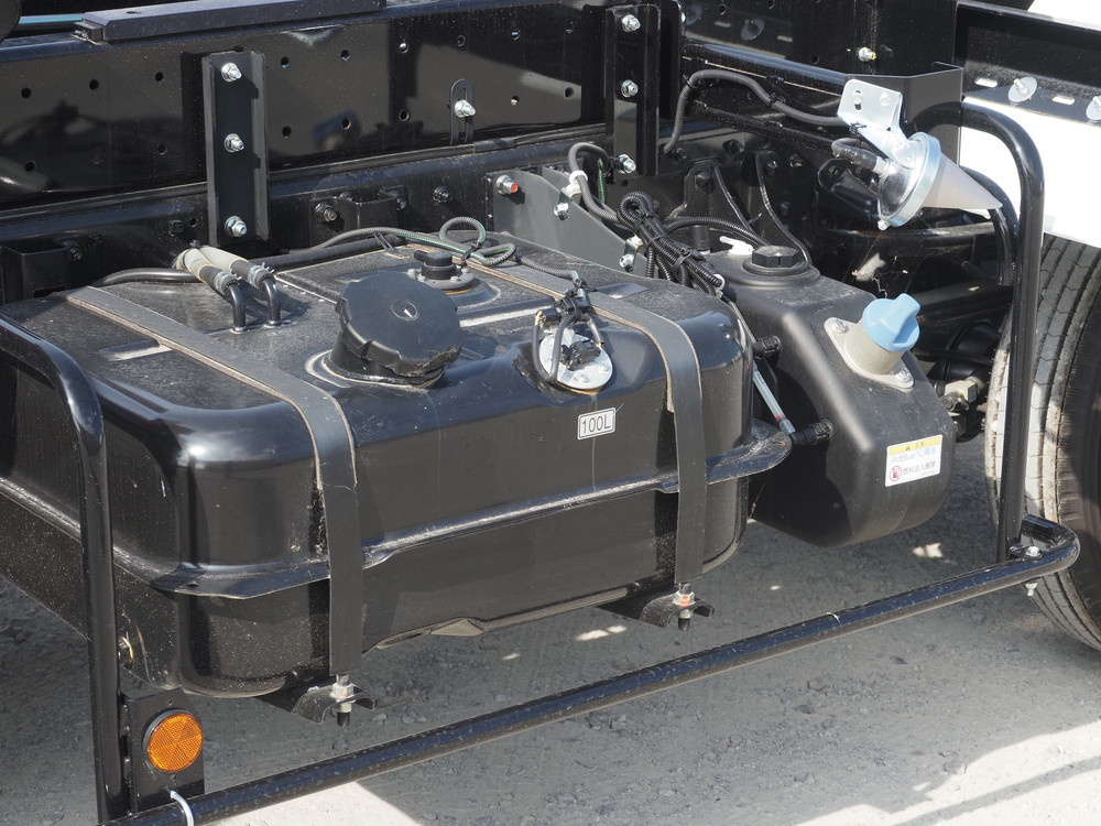 三菱ふそう ファイター アームロール 中型 2KG-FK62F 年式 R7[写真10]