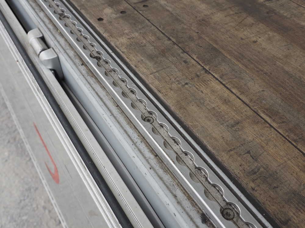 日野 プロフィア ウイング車 大型 QPG-FW1EXEG 年式 H27[写真19]