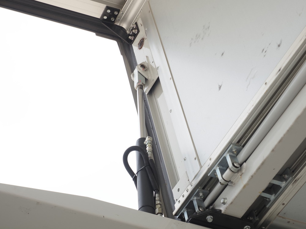 三菱ふそう スーパーグレート ウイング車 大型 2PG-FS74HZ 年式 R1[写真11]