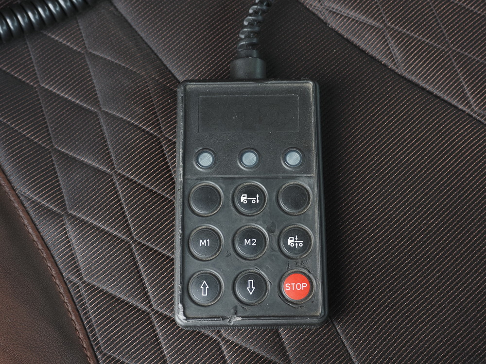 日野 プロフィア 冷凍バン 大型 2DG-FR1AHG 年式 H29[写真30]