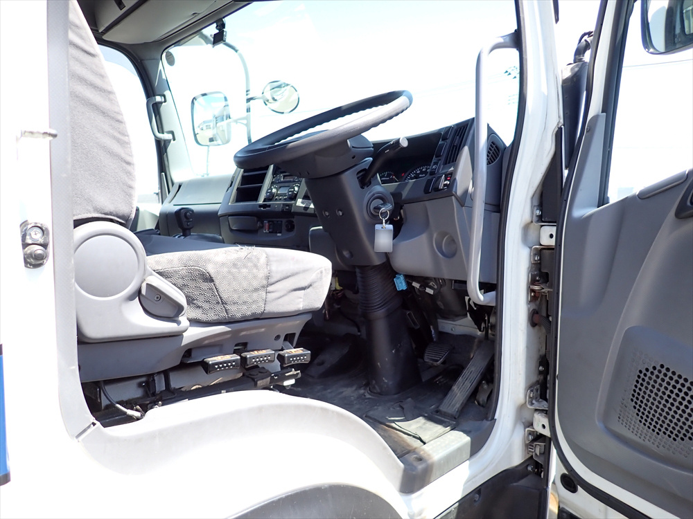 いすゞ フォワード 平ボディ 中型 TKG-FRR90S2 年式 H28[写真10]