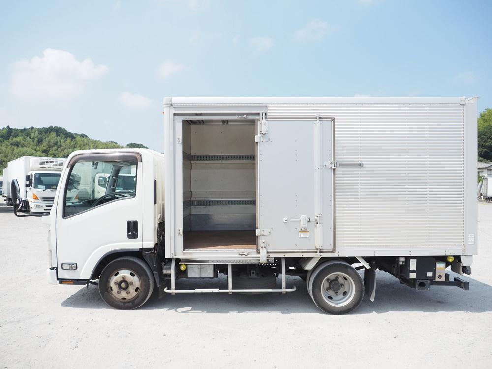 いすゞ エルフ バン車 小型 TRG-NMR85N 年式 H30[写真14]