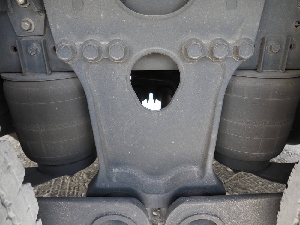 日野 プロフィア ウイング車 大型 2DG-FW1AHG 年式 R1[写真38]